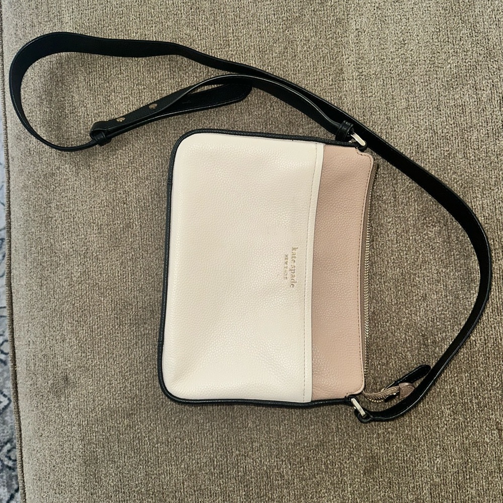 Kate Spade White and Beige Crossbody Bag